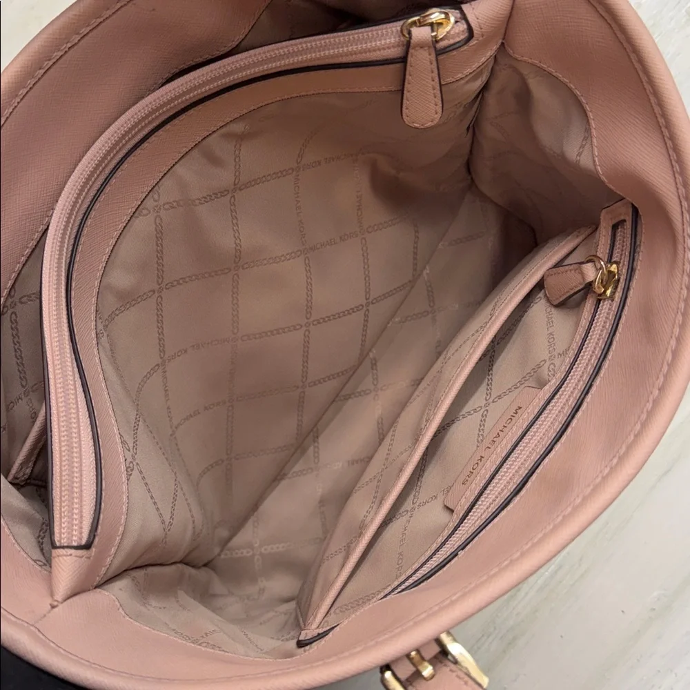 Michael Kors Jet Set Medium Saffiano Leather Pocket Tote Bag Soft Pink - Picture 12 of 16